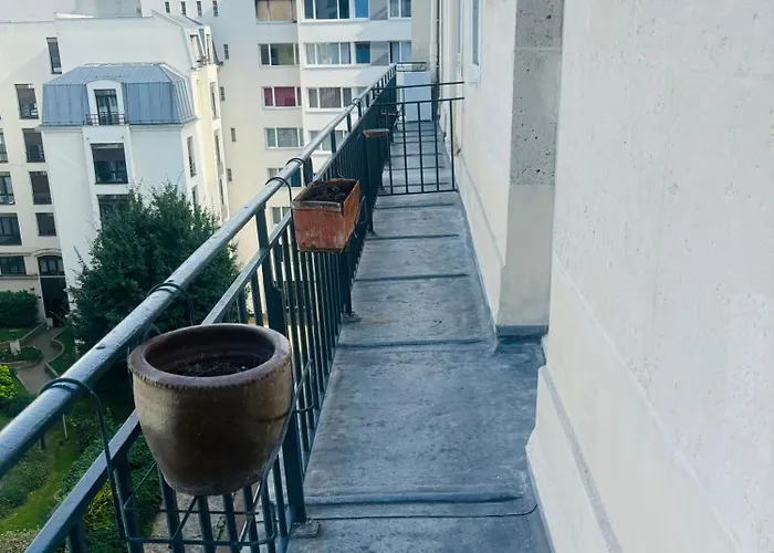 La Maison Du Bonheur à Charonne * Paris